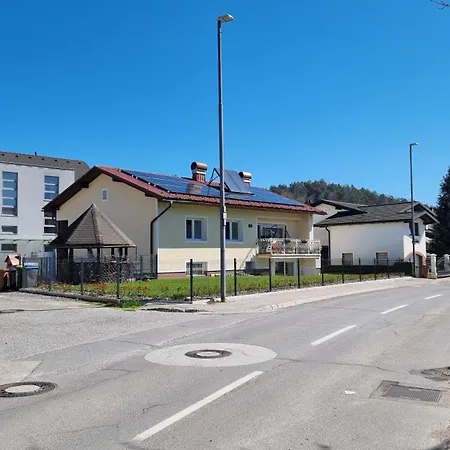 Ljubljanagreen-feel Like At